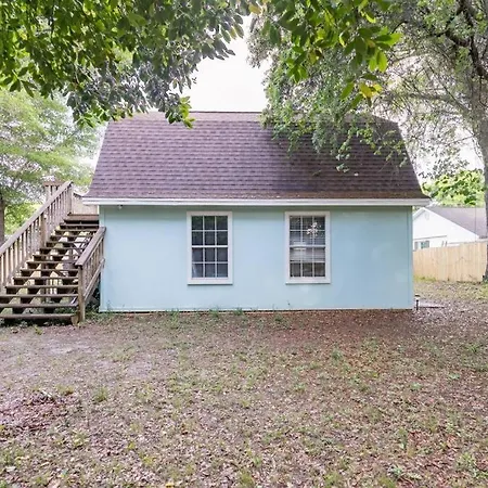 One Bedroom Loft, Very Close To Beach And Downtown